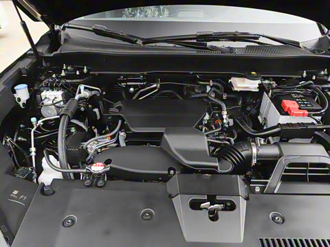 2026款 全球30年荣耀款 240TURBO 两驱锋尚5座版 2026款 全球30年荣耀款 240TURBO 两驱锋尚5座版