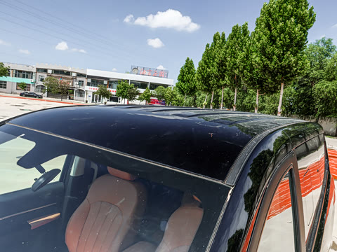 2026款 改款 2.0L 手动长轴豪华型 9座 2026款 改款 2.0L 手动长轴豪华型 9座