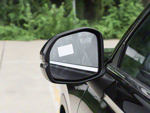 2026款 全球30年荣耀款 240TURBO 两驱锋尚5座版 2026款 全球30年荣耀款 240TURBO 两驱锋尚5座版