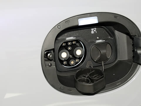 2025款 DM-i 智驾版 245KM尊荣型 2025款 DM-i 智驾版 245KM尊荣型