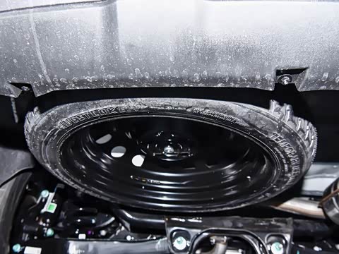 2026款 冠军版 1.5T DCT豪华+ 7座 2026款 冠军版 1.5T DCT豪华+ 7座