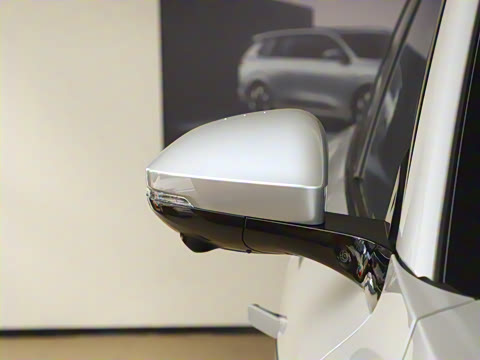 2025款 210Ultra智驾版 5座 2025款 210Ultra智驾版 5座