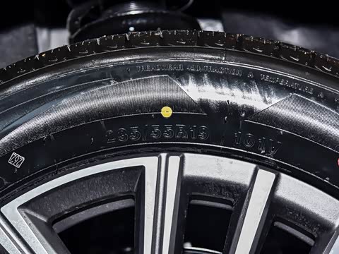 2026款 冠军版 1.5T DCT豪华+ 7座 2026款 冠军版 1.5T DCT豪华+ 7座