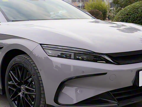 2025款 DM-i 智驾版 245KM激光雷达旗舰型 2025款 DM-i 智驾版 245KM激光雷达旗舰型