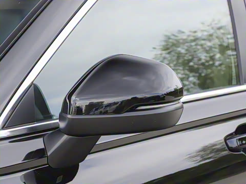 2026款 全球30年荣耀款 2.0L e:HEV 四驱智逸版 2026款 全球30年荣耀款 2.0L e:HEV 四驱智逸版