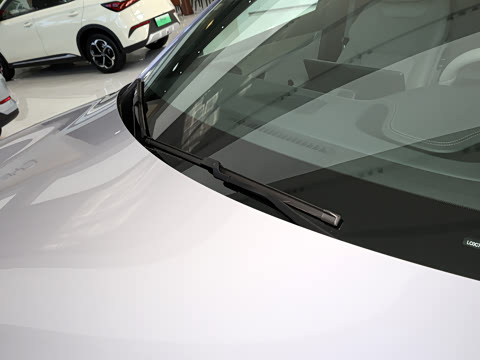 2025款 DM-i 智驾版 245KM尊荣型 2025款 DM-i 智驾版 245KM尊荣型