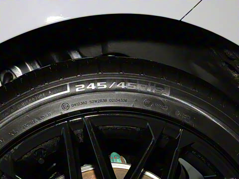 2025款 DM-i 智驾版 245KM尊荣型 2025款 DM-i 智驾版 245KM尊荣型