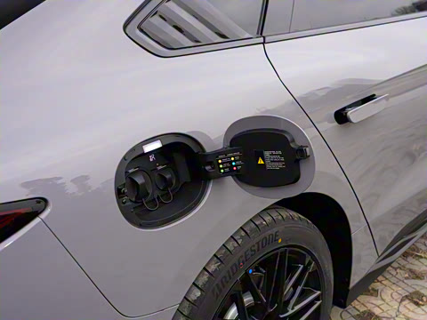 2025款 DM-i 智驾版 245KM激光雷达旗舰型 2025款 DM-i 智驾版 245KM激光雷达旗舰型