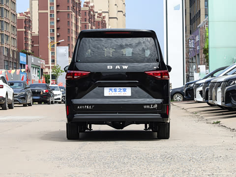 2026款 改款 1.6L 手动标轴豪华型 7座 2026款 改款 1.6L 手动标轴豪华型 7座