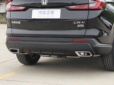 2026款 全球30年荣耀款 240TURBO 两驱锋尚5座版 2026款 全球30年荣耀款 240TURBO 两驱锋尚5座版