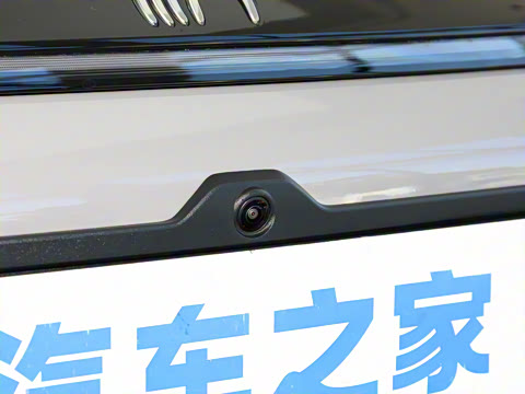 2025款 DM-i 智驾版 245KM尊荣型 2025款 DM-i 智驾版 245KM尊荣型