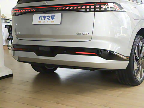 2025款 210Ultra智驾版 5座 2025款 210Ultra智驾版 5座