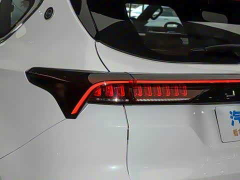 2024款 1.6T DCT超享版 7座 2024款 1.6T DCT超享版 7座