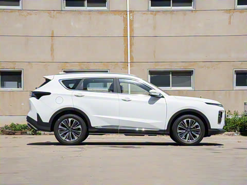 2026款 1.5T DCT 精英型 7座 2026款 1.5T DCT 精英型 7座