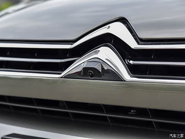 東風(fēng)雪鐵龍 凡爾賽C5 X 2021款 1.6T 耀不凡