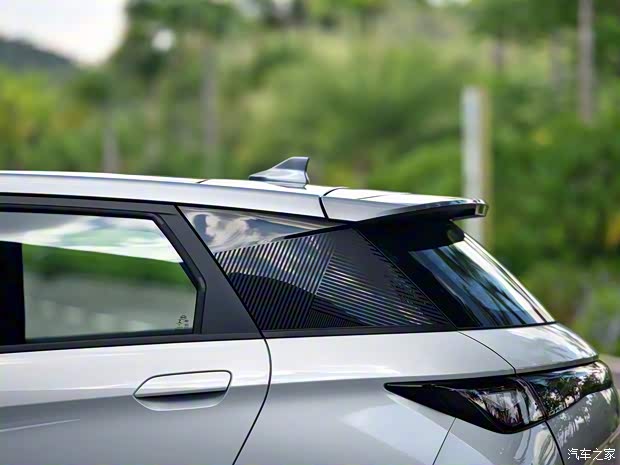 比亞迪 海豚 2021款 405km 時尚版