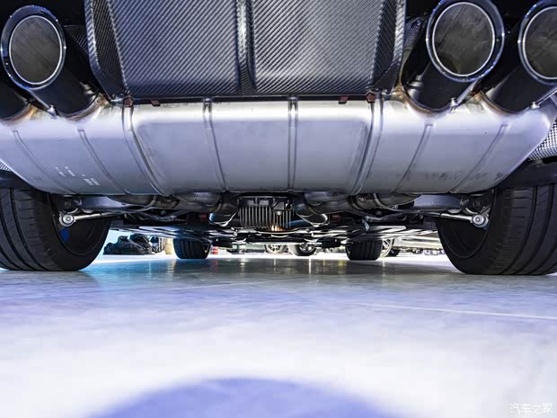 寶馬M 寶馬M4 2021款 M4敞篷轎跑車 M xDrive 雷霆版