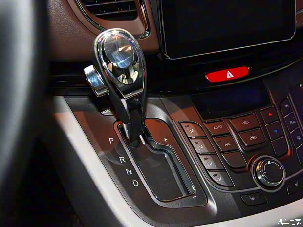 江淮汽车 瑞风L5 2022款 2.0T 基本型