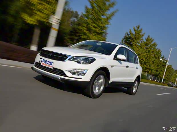 众泰汽车 大迈X5 2015款 1.5T 手动至尊型 众泰汽车 大迈X5 2015款 1.5T 手动至尊型