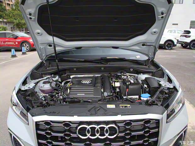 一汽-大众奥迪 奥迪Q2L 2022款 35 TFSI 时尚动感型 一汽-大众奥迪 奥迪Q2L 2022款 35 TFSI 时尚动感型