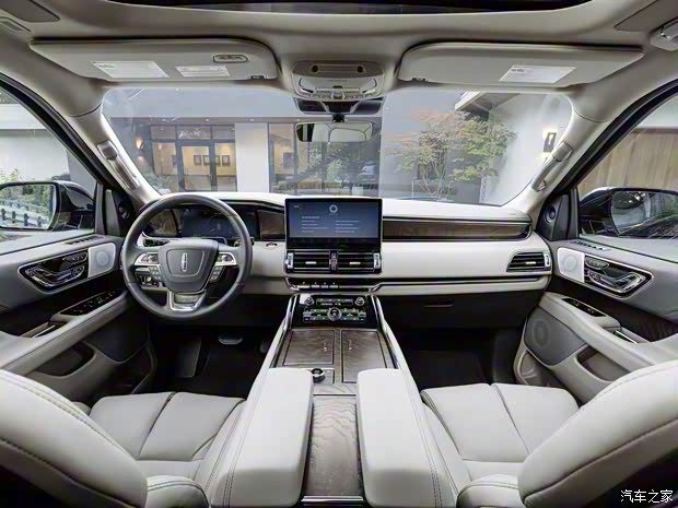 林肯(进口) 领航员 2022款 基本型 林肯(进口) 领航员 2022款 基本型