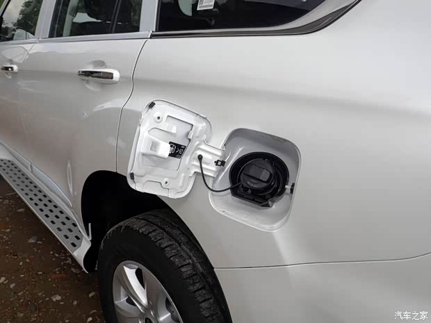 长城汽车 哈弗H9 2022款 2.0T 汽油四驱智享型 5座