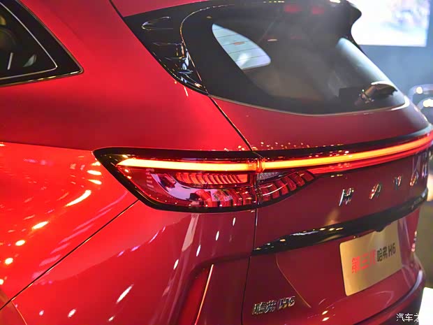 长城汽车 哈弗H6 2021款 第三代 2.0T 自动四驱Supreme+