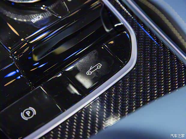 寶馬M 寶馬M4 2021款 M4敞篷轎跑車 M xDrive 雷霆版