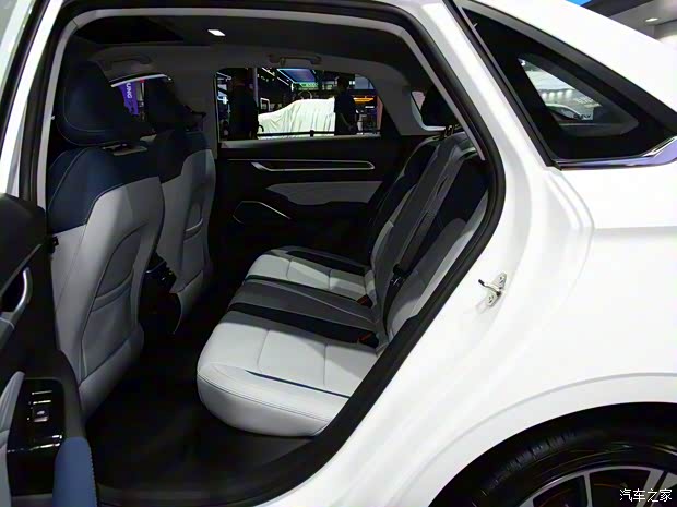 吉利汽车 帝豪 2022款 第4代 1.5L CVT旗舰型