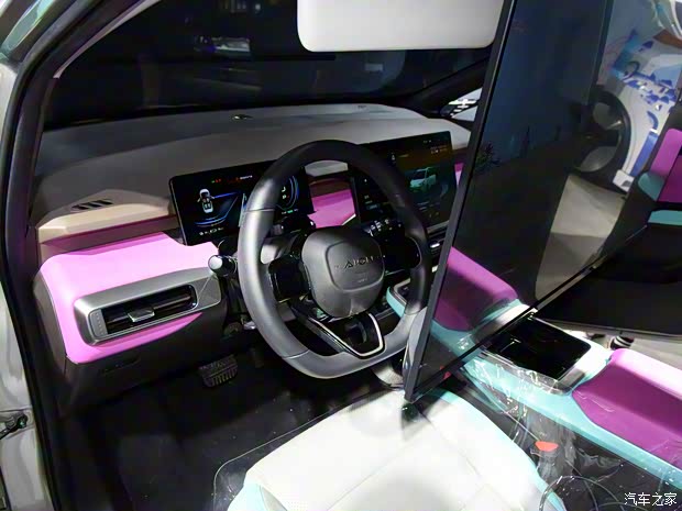 广汽埃安 AION Y 2021款 赛博电竞版