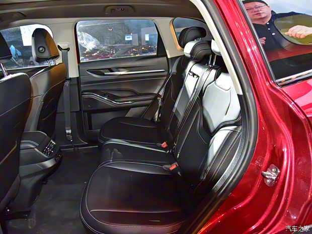 长城汽车 哈弗H6 2021款 第三代 2.0T 自动四驱Supreme+