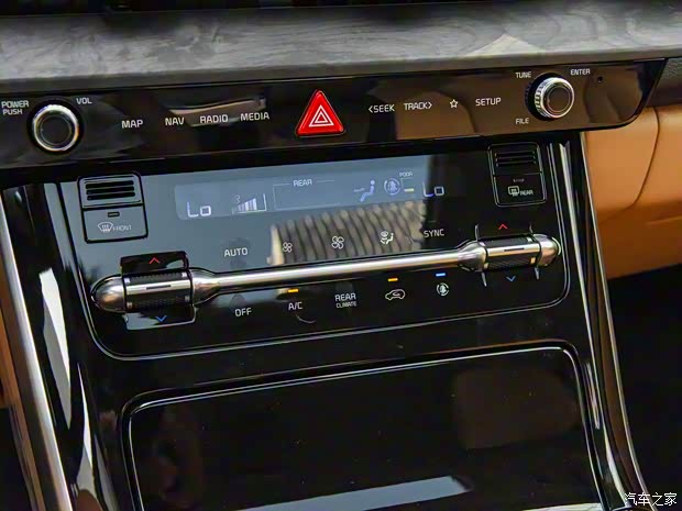 东风悦达起亚 嘉华 2021款 2.0T 高配版 东风悦达起亚 嘉华 2021款 2.0T 高配版