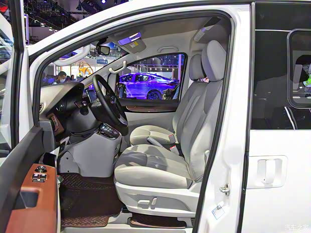 江淮汽车 瑞风L5 2022款 2.0T 基本型