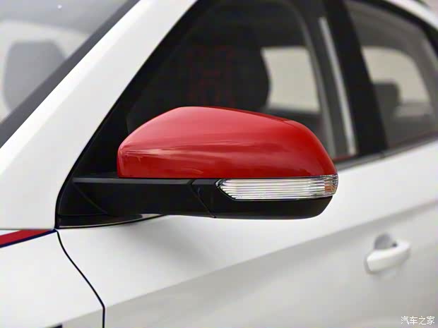 上汽集团 名爵ZS 2017款 1.5L 自动Tommy Hilfiger限量版