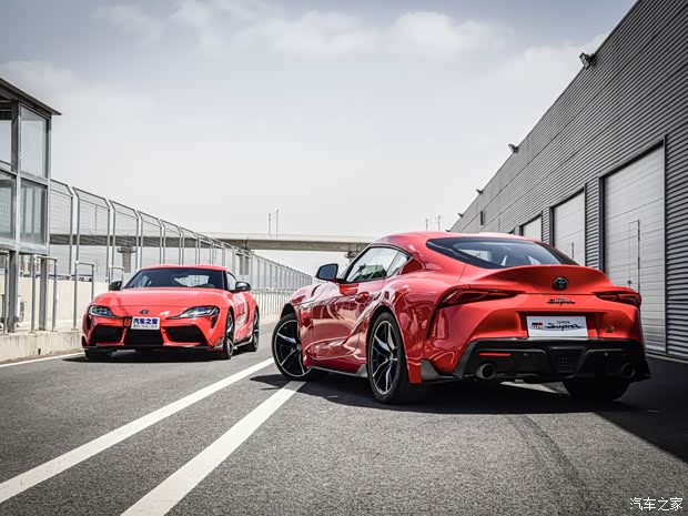 丰田(进口) SUPRA 2021款 GR SUPRA 3.0T 标准型