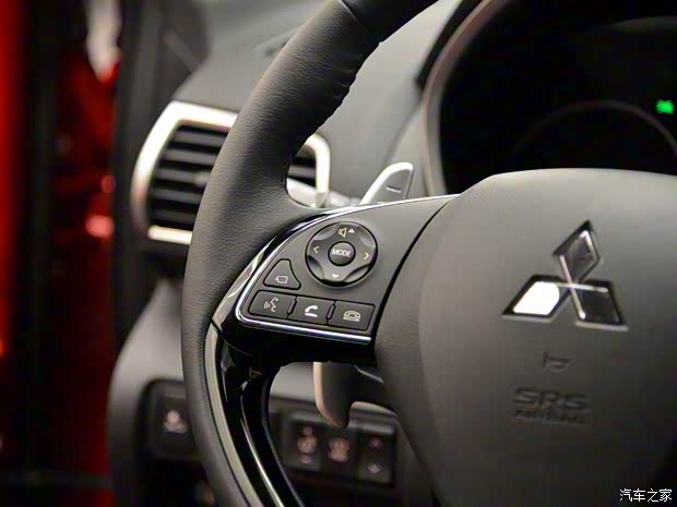 三菱(进口) Eclipse Cross 2017款 基本型 三菱(进口) Eclipse Cross 2017款 基本型