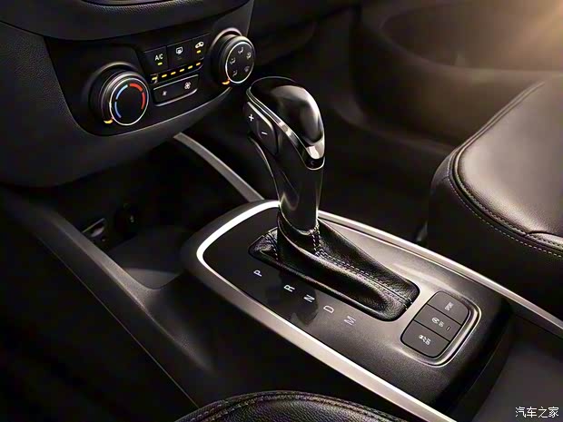 上汽通用雪佛兰 乐风RV 2016款 自动基本型