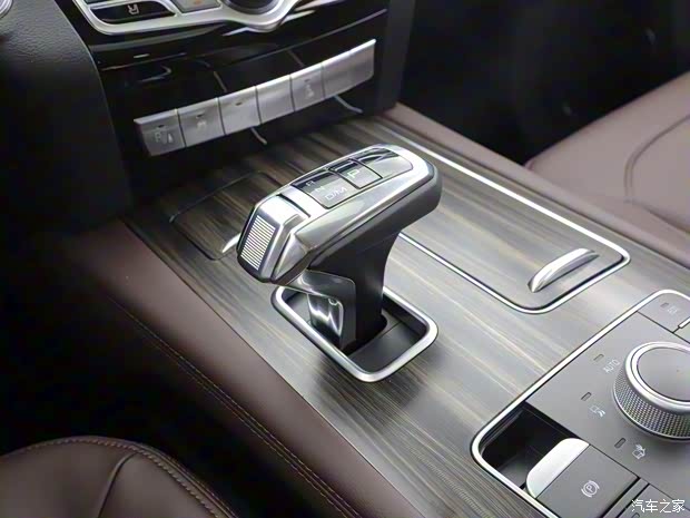 长城汽车 哈弗H9 2022款 2.0T 汽油四驱智享型 5座 长城汽车 哈弗H9 2022款 2.0T 汽油四驱智享型 5座