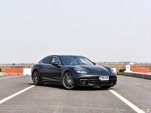 保时捷 Panamera 2017款 Panamera 4S 2.9T 保时捷 Panamera 2017款 Panamera 4S 2.9T