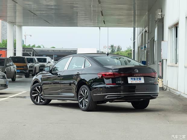 上汽大眾 帕薩特 2022款 330TSI 星空豪華版