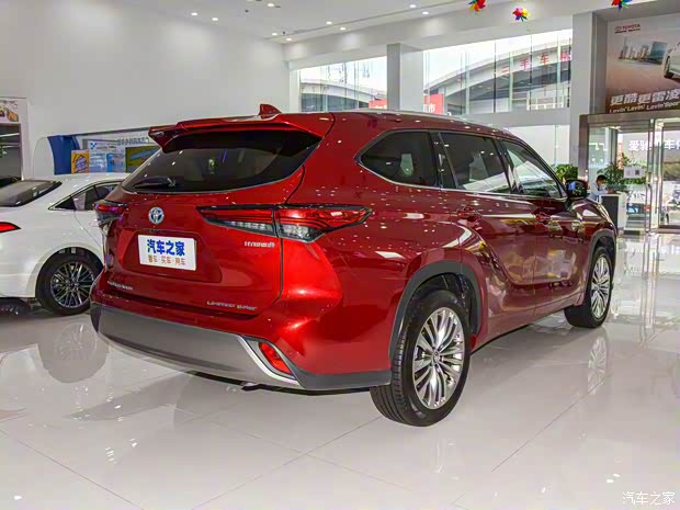 广汽丰田 汉兰达 2022款 双擎 2.5L 四驱至尊版 7座