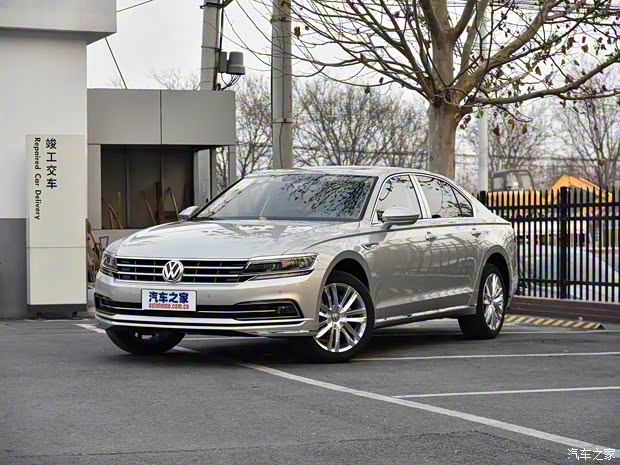 上汽大眾 輝昂 2018款 改款 380TSI 兩驅(qū)旗艦版