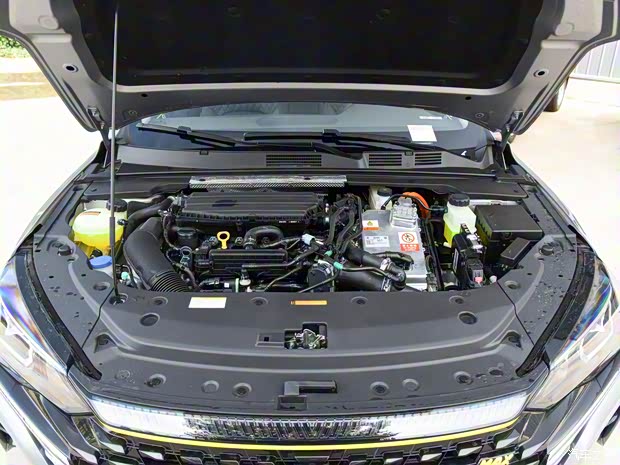 东风乘用车 奕炫MAX 2021款 超能型爸·混动版