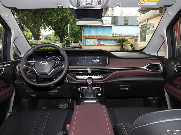 广汽乘用车 传祺M6 2021款 PRO 270T 自动尊享版 广汽乘用车 传祺M6 2021款 PRO 270T 自动尊享版