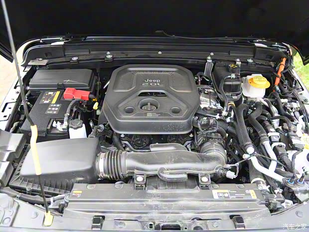 Jeep(进口) 牧马人新能源 2021款 四门 2.0T 4xe 撒哈拉先行版 Jeep(进口) 牧马人新能源 2021款 四门 2.0T 4xe 撒哈拉先行版