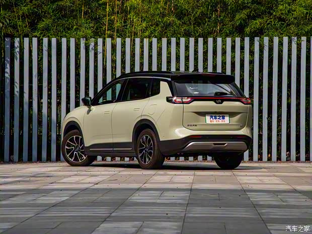 威马汽车 威马W6 2021款 520km ACE极智版 威马汽车 威马W6 2021款 520km ACE极智版