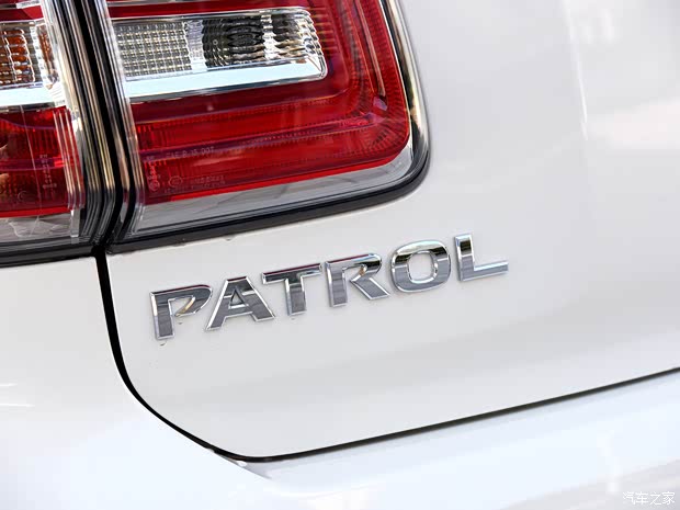 日产(进口) 途乐 2017款 4.0L SE中东版 日产(进口) 途乐 2017款 4.0L SE中东版