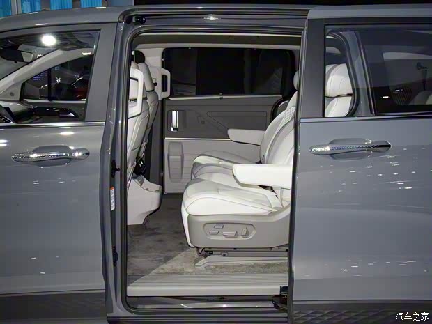 北京现代 库斯途 2021款 380TGDi 智爱旗舰版 TOP Premium