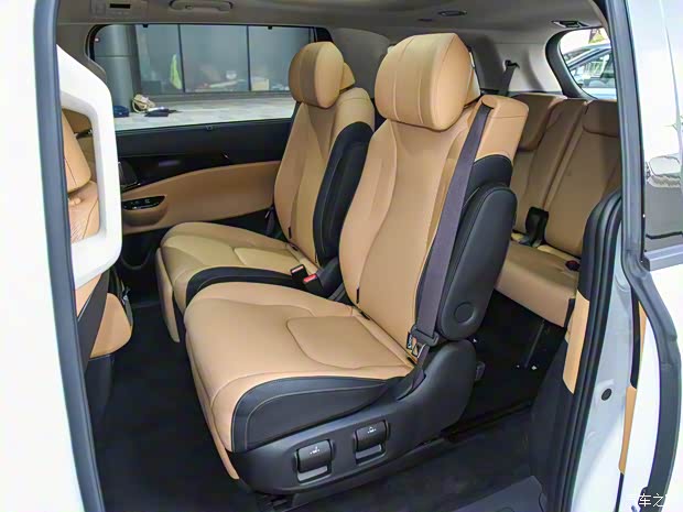 东风悦达起亚 嘉华 2021款 2.0T 高配版 东风悦达起亚 嘉华 2021款 2.0T 高配版