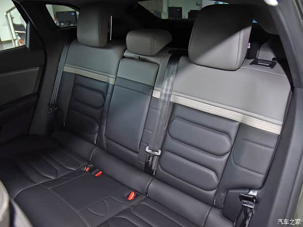 东风雪铁龙 凡尔赛C5 X 2021款 1.6T 越不凡